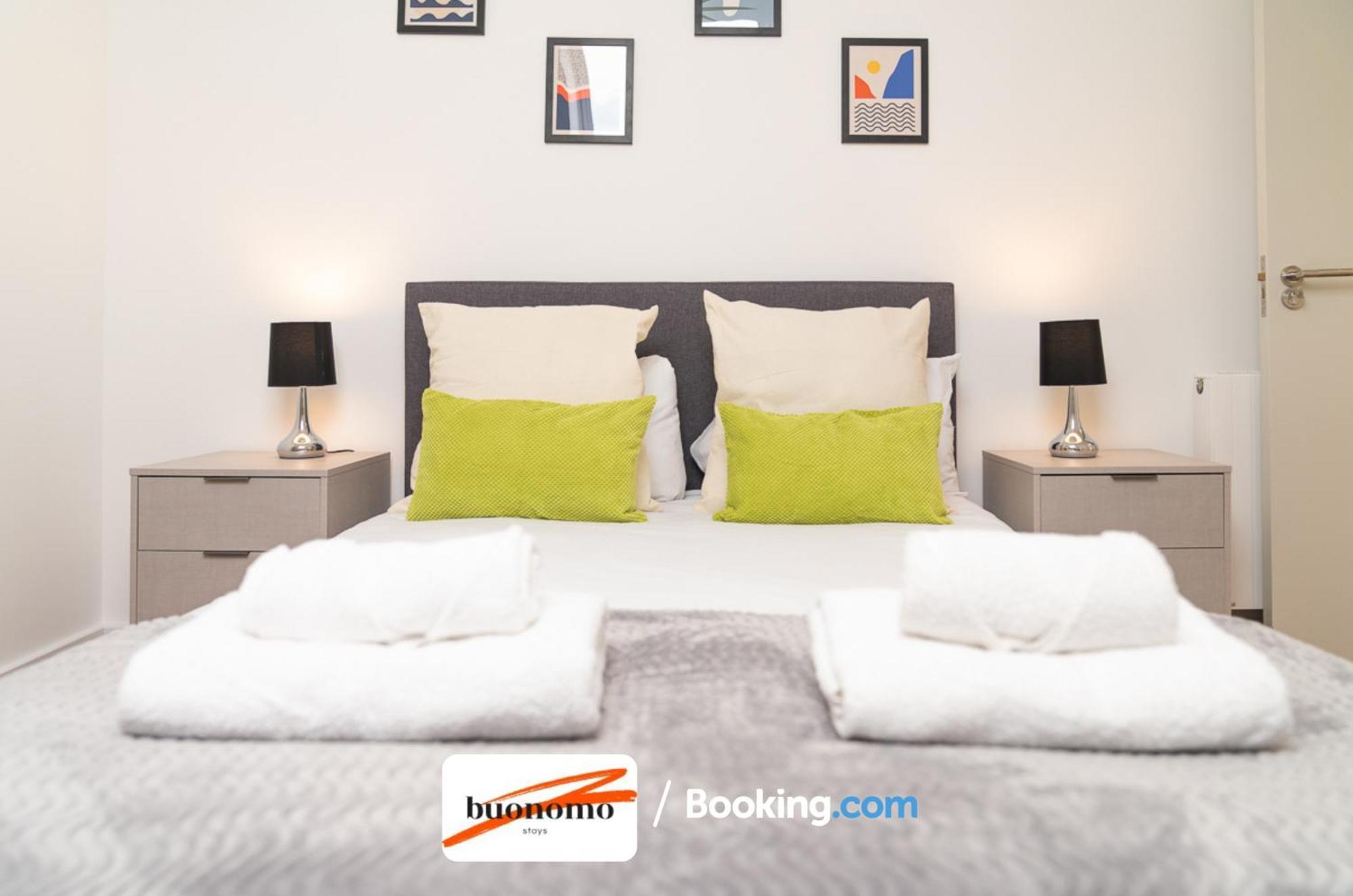 Two Bedroom Apartment At Buonomo Stays Short Lets & Serviced Accommodation London Kültér fotó