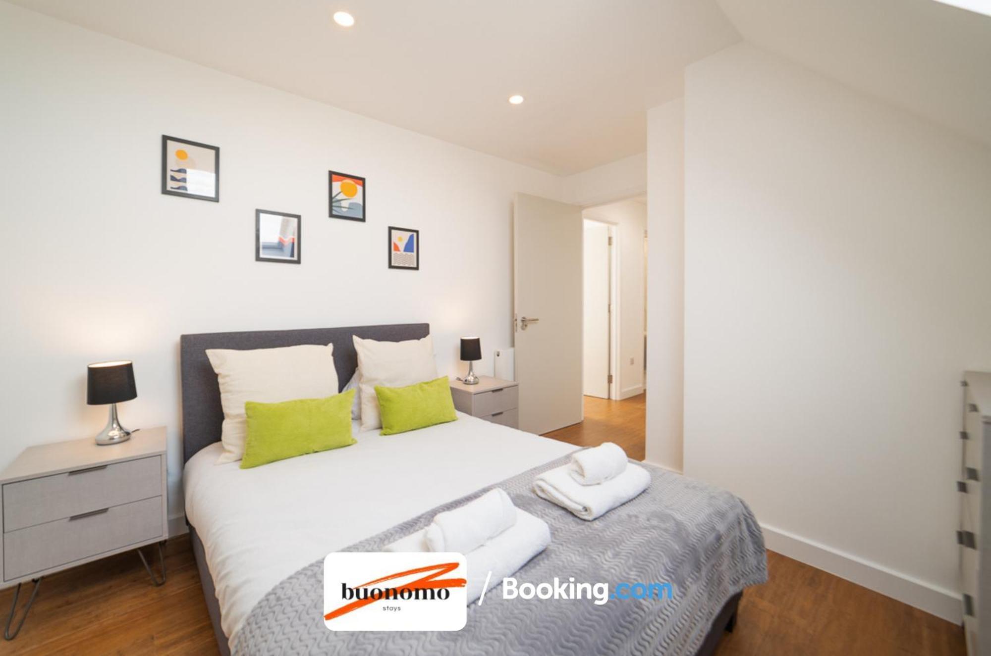 Two Bedroom Apartment At Buonomo Stays Short Lets & Serviced Accommodation London Kültér fotó